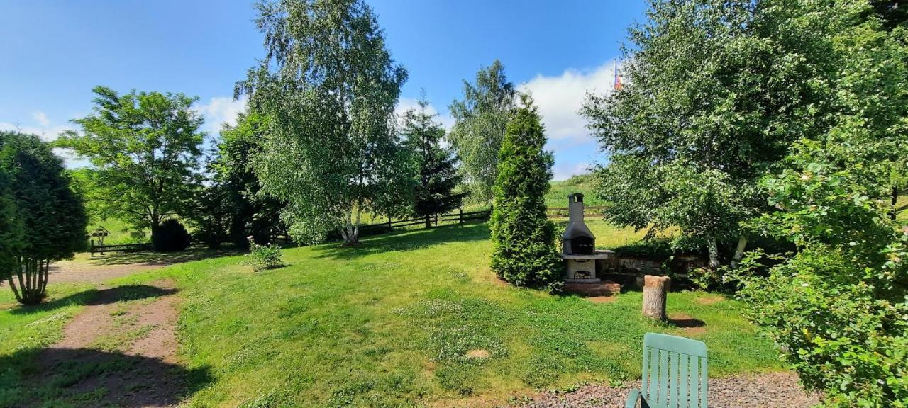 Cottage Bara Božanov Eksteriør billede
